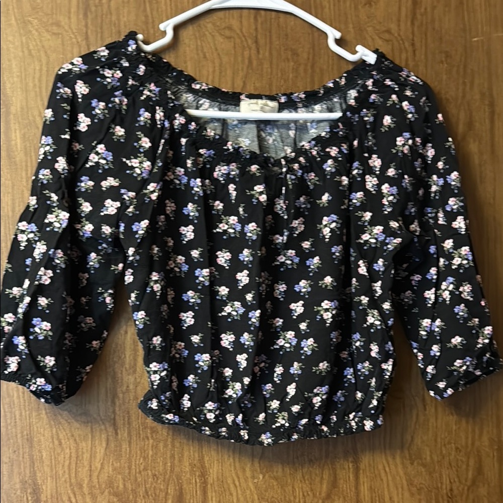 Floral Black Women's Top - Free Kisses